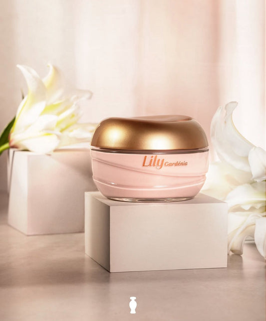 Creme Acetinado Hidratante Desodorante Corporal Lily Gardénia 250g